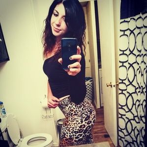 Meet your Posher, Cierra